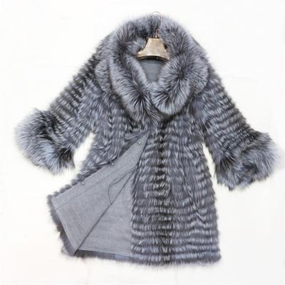 China Anti-wrinkle Temperament Swap Breathable Real Fox Fur Windproof Overcoat For Women for sale