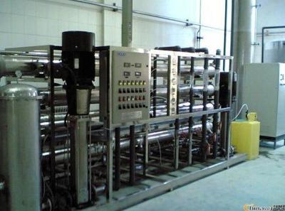 China Integrated Food and Beverage Water Treatment Machine, 1000 L/H RO Treatment Plant for sale