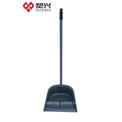 China Honestone And Outdoor South America Good Selling Plastic Dustpan With Wooden Stick for sale