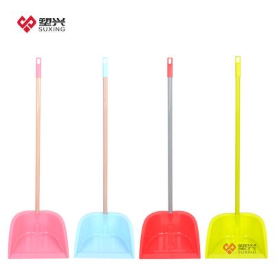 China Outdoor plastic whetstone and dustpan with metal stick for sale