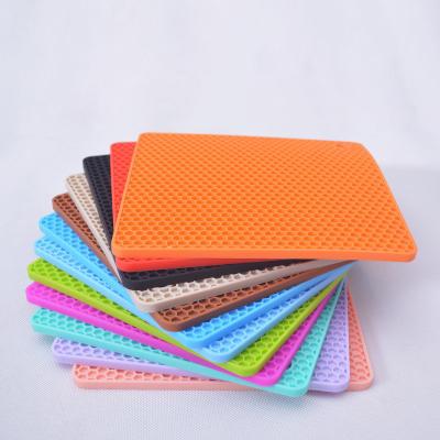 China Custom Viable Thickened Anti-scalding Anti-Scalding Pot Bowl Bowl Silicone Honeycomb Place Mat Insulation Square Mat Non-Slip Coaster for sale