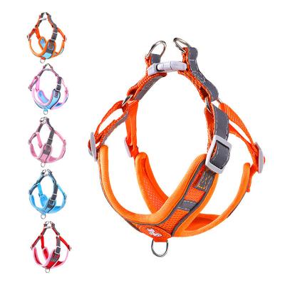 China Hot Selling Dog Collar And Leash Set Amazon Easy Control Dogs Outdoor Easy Mesh Reflective Pet Harness for sale