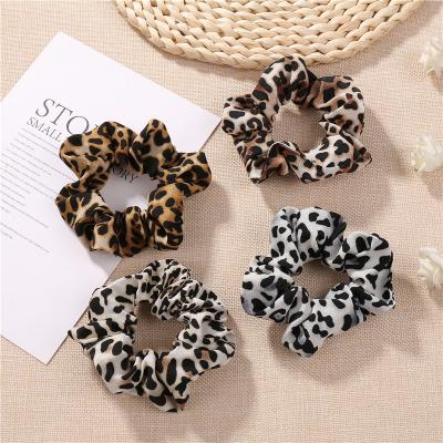 China FanYue Easy 2022 New Fashion Leopard Print Hair Bands Scrunchies Elegant Chiffon Pony Tails Scrunchies for sale