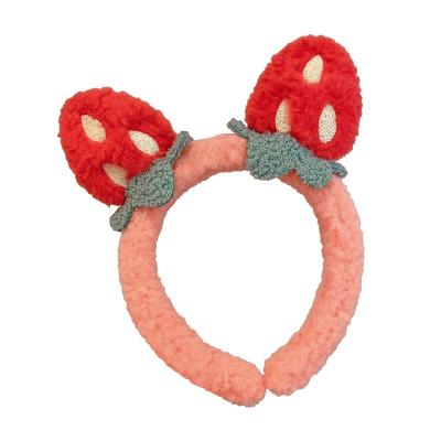 China FanYue Fashion INS Girls Winter Plush Fur Cute Easy Hair Band Stereo Strawberry Face Wash Hair Band Headbands Women for sale