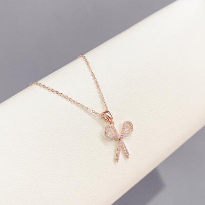 China FanYue Easy Fashion Glitter Rhinestone Elegant Women Rose Gold Diamond Scissor Necklace Stainless Steel Necklace Design Jewelry for sale