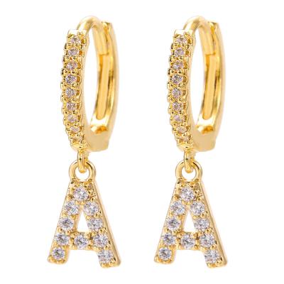 China 2021 Easy Initial Circle Earrings Amazon Top Selling 26 Letter A-Z Copper Zircon Rhinestone Gold Plated Circle Earrings For Woman for sale