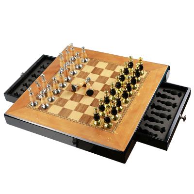 China Deluxe Educational Smart Toy Chess Board Game with Exquisite Chess Pieces for sale