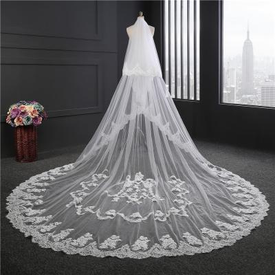 China Hot Selling Good Quality Morili Lace Edge Long Ivory White 2 Layers Width 3 Meters 3.5 Meters Long Veil For Bridal With Comb MLVB5 for sale