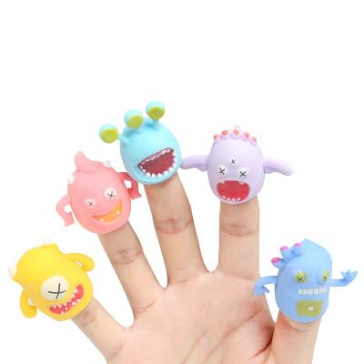 China Factory Sale TPR Fluffy Custom Finger Educational Funny Smile Toy 58.5*26*27.5cm for 288pcs for sale