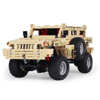 China Building Toy Technic MOC 1:8 Camouflage PAARMOUNT Vehicle Marauder Off-Road Car Creative Building Blocks Set Toys Children for sale