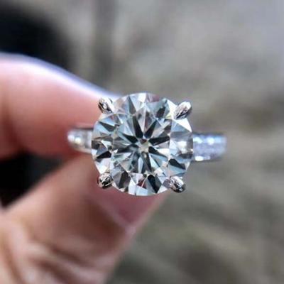 China Gold Fork Setting Synthetic Moissanite 14K White Gold Diamond Ring for sale