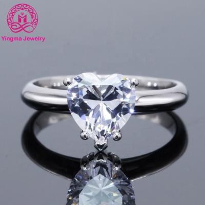 China CLASSIC 8x8mm heart shape mossanite diamond ring sillver 925 with white gold plated 2ct moissante fancy ring for wedding engagement for sale