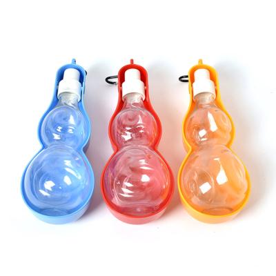 China Portable Pet Water Cup Cat Teddy Golden Retriever Outdoor Dog Water Cup Quenching Walking Drinking Bottle Viable for sale