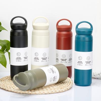 China 500ml/17oz Double Wall Stainless Steel Sustainable Water Bottle With Lid 2020 New Product Split Tea Cup for sale