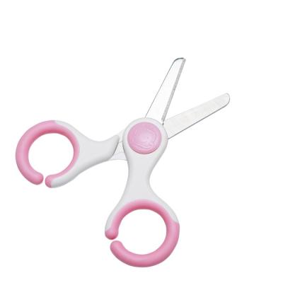 China Hot Sales Sustainable PP Handle Baby Cutting Food Scissors Kids Scissors With Safety Cover for sale