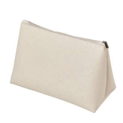 China Fashion Beauty Bag With White Logo Women Zipper Make Up Bag For Women Beautiful for sale