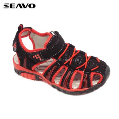 China Fashion Trend SEAVO Latest Beautiful Red Boys Summer Outdoor Sandals Beach Sandals for sale