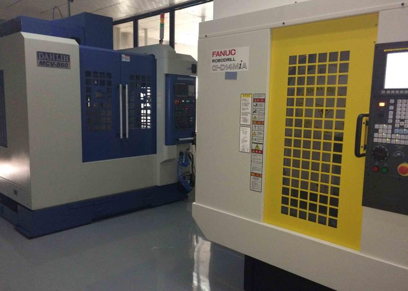 Verified China supplier - Dongguan Jinteng Precision Mould CO.,Ltd