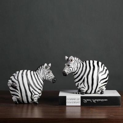 China Nordic Creative Europe Zebra Figurine Sculpture Ornaments Home Decor Living Room Table Decoration Resin Opens Figure Animal Model for sale