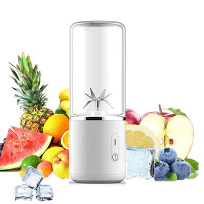 China High Efficiency Protable Usb Blender Small Fruit Blender Personal Smoothie Food Orange Juicer Blender with Travel Cup and Lid for sale