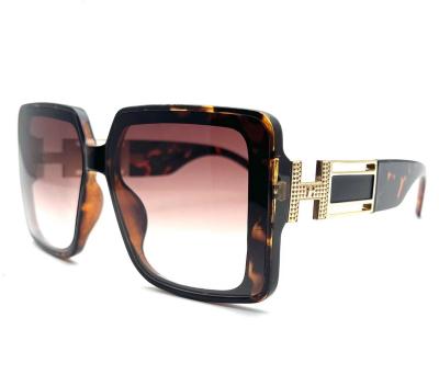 China Square New Vintage Square Frame Decorated Oversized Metal Men Women Fashion UV400 Sunglasses 2021 for sale