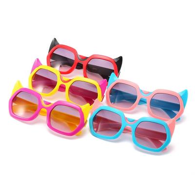 China Lovely 2021 new cartoon lovely children's little demon view shading boys girls k style sunglasses for sale