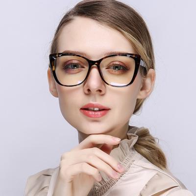 China 2021 New Classic Men Cat Eye Computer Glasses Women Mirror Metal Spring Hinge Fashion Blue Blocking Sunglasses GLASSES for sale