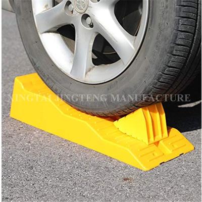 China Safety food grade parking tandem 3 step wheel lever european standard ramp for caravans and motorhome for sale