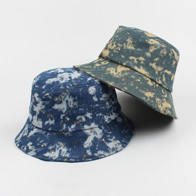 China Fashion \ new comfortable \ durable summer denim link dye bucket hat volume short overflow casual tourist jeans bucket hat wholesale for sale