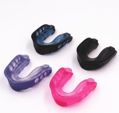 China Muttahida Majlis-e-Amal Sports Mouth Guard Football Mouth Guard Boxing Sale 83*77*32MM for sale