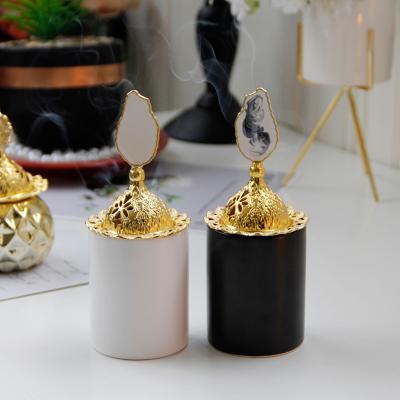 China 2021 Hot New Ceramic Censer Middle East Elegant Simple Middle East Mabkhara Arabic Incense Holder Hard for sale