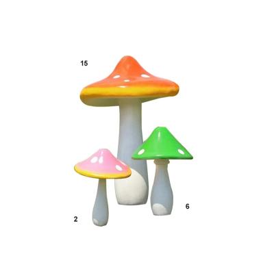 China Professional Manufacture Outdoor Sculptures Artificial Art Resin Mushroom Sculpture Decor New Technology Large For Sale for sale