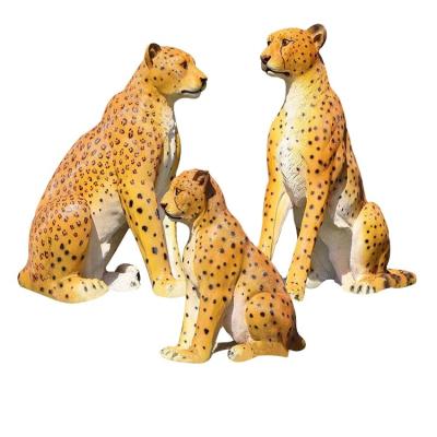 China Outdoor high-grade European sculpture home decoration fiberglass resin simulation animal leopard statue for sale