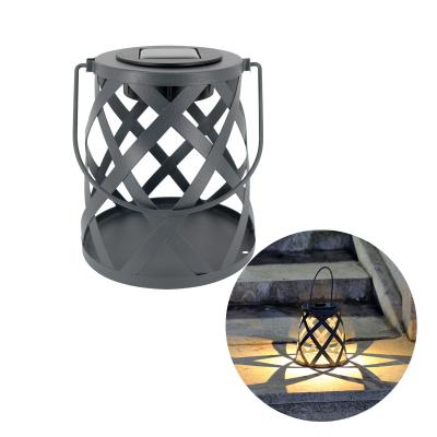 China Garden Good Quality modern garden plastic rattan outdoor solar lawn light lantern for sale