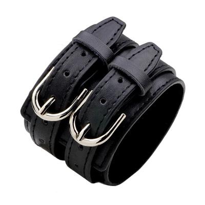 China Vintage Fashion Gifts Whip Leather Bracelet Women Black Wide Leather Bracelet For Men for sale