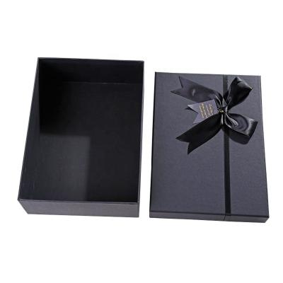 China Recycled Materials Christmas Birthday Gift Box Bow Box Comes In A Black Rectangular Box for sale