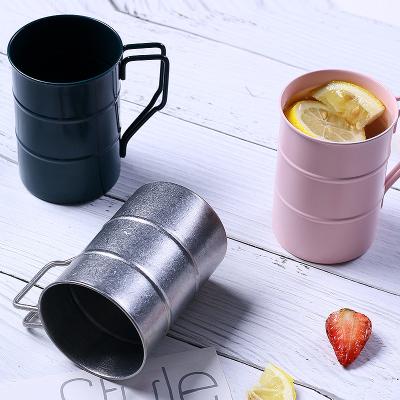 China Amazon Best Seller Retro Metal 304 Stainless Steel Barrel Viable Beer Mug With Handle Mug 350ml Retro Outdoor Camping Beer Mug Gift for sale