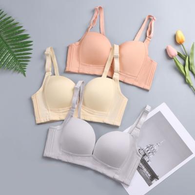 China Large Ladies Bra Size 38 Cup Size One Piece Adjustable Back Closure Plus Brasier Mujer Breast Control Sagging Lift Up The Bra for sale