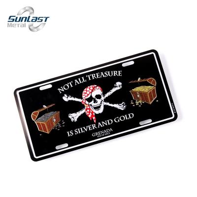 China Custom Car Decoration USA Decoration Embossed Logo Souvenir Aluminum License Plate for sale