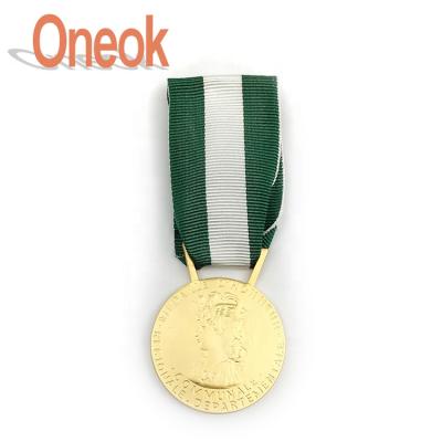 China Europe China Manufacturer Gold Plating Military Medal Engraving With Ribbons Bar for sale