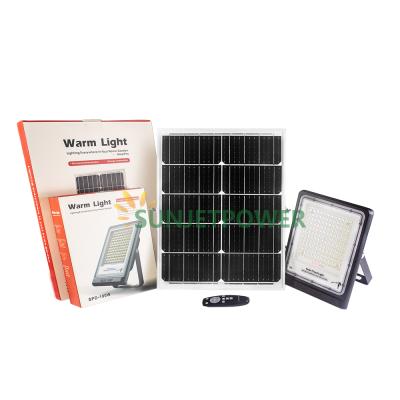 China Solar Garden LED Flood Light With 100W High Lumen Outdoor Flood Solar Street Light With 35w Solar Panel for sale