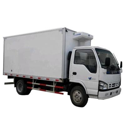 China Customized Newest Color Wholesale Price Steel Japanese Light Duty Cargo 4x2 Box Size Freezer Refrigerated Truck For Sale for sale