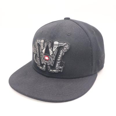 China Cool Custom 3 d Embroidery Woolen Embroidery Twill 6 Panel Black Skateboard Street Cool Snapback Baseball Cap for sale