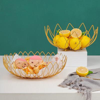 China Viable Creative Multi-Function Luxury Home Fruit Storage Simple Snacks And Sundries Tray Gold Matching Storage Basket for sale