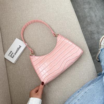 China Fashion Ladies Tipped Shoulder Bag Chain Design Crocodile Pattern PU Leather Elegant Shoulder Women Handbags for sale