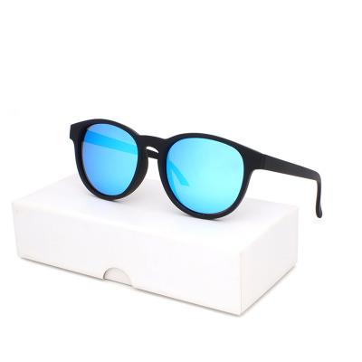 China Round 2022 New Designer Plastic Round Frame lifestyle Polarized Custom Logo Sunglasses For Women for sale