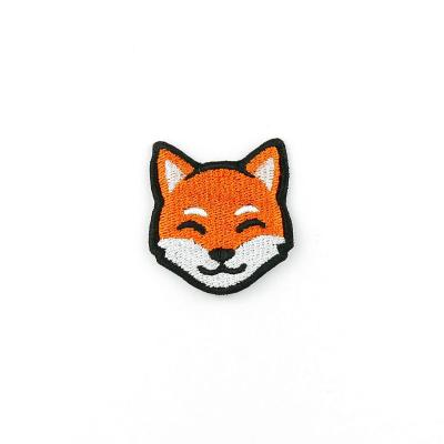 China Pequeño hierro animal lindo del Fox en remiendo bordado frontera de la insignia de Merrow de los remiendos en venta