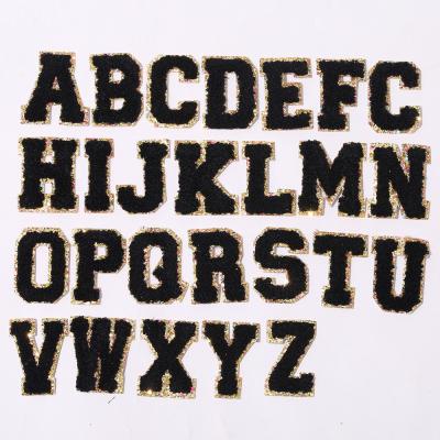 China A-Z Embroidered Alphabet Letters-het Goud schittert Grensijzer op Chenille-Flarden Te koop