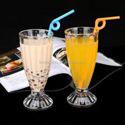 China Fashion 350ml Custom Borosilicate Glass Water Mug Heat Resistant Glass Milkshake Hand Made Beer Bottle Lead Free Glass Mug for sale