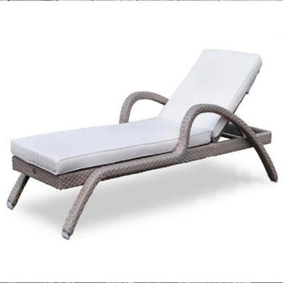 China Modern Outdoor Outdoor Recliner Sofa Bed Lounge Chair Rattan Courtyard Hotel Pool for sale